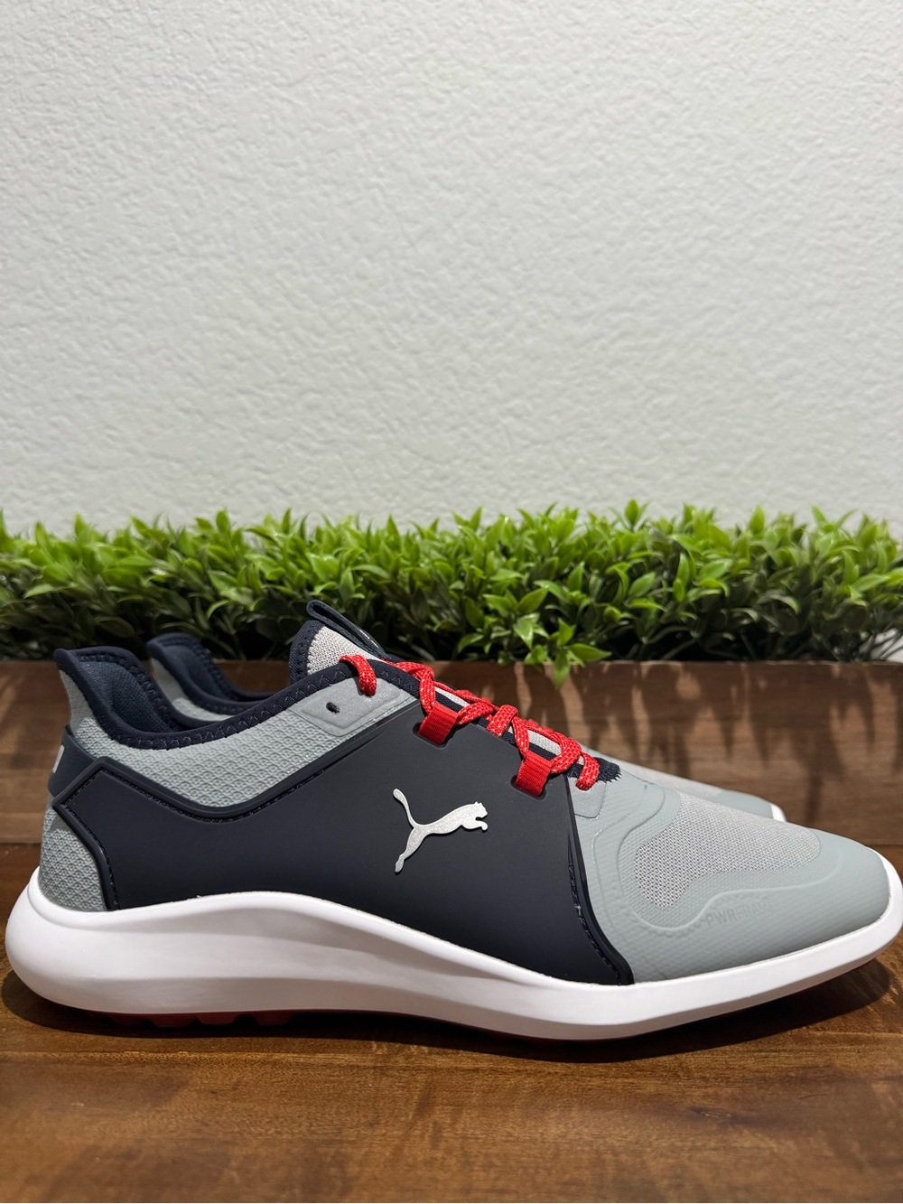 Puma Ignite Fasten8 Spikeless Golf Shoes Silver/Navy/Red 193000-05 Mens Size 9.5